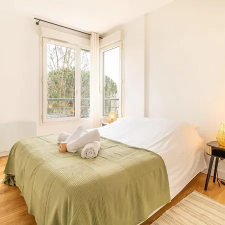Of 75 M2 With Terrace In Apartment