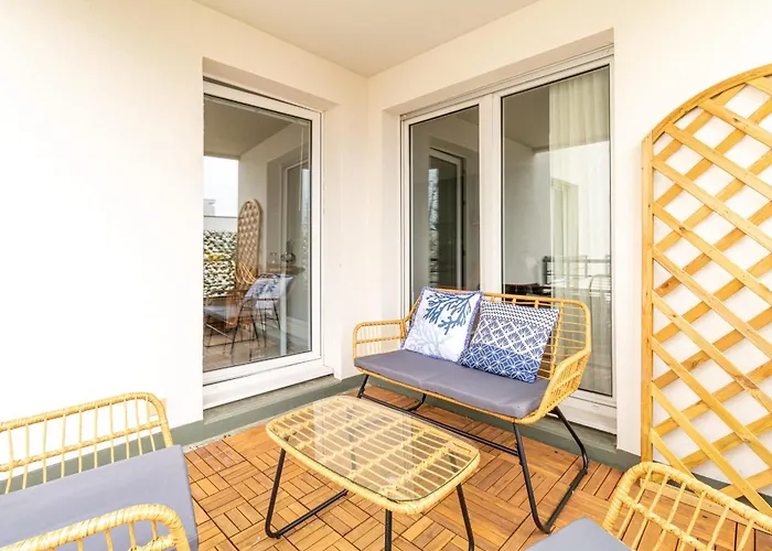 Of 75 M2 With Terrace In *