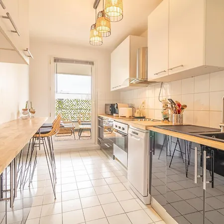 Of 75 M2 With Terrace In Tolosa